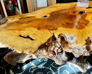 Live edge Burl wood coffee table: BEAUTIFUL!