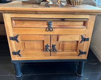 Occasional/ end table 