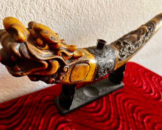 Dragon shaped pipe 