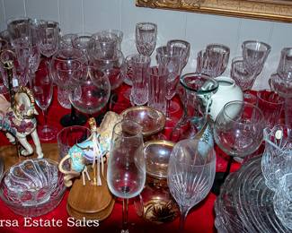 TABLES of Ceramics - Porcelains - Crystal - Glassware
