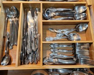 Flatware - Silverware Set