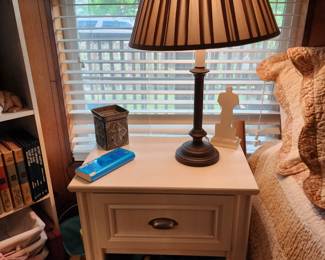 White Side Table with One Drawer - Table Lamp