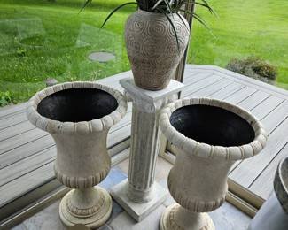 Gardening  pots