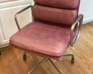 Eames Soft Pad leather desk chair