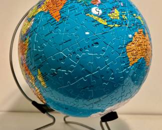 Ravensburger 3-D Earth