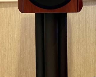 (2) B&W Loudspeakers