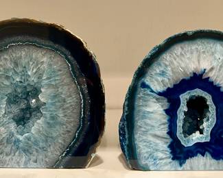 (2) Geodes