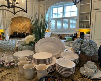 Pfaltzgraff and full kitchen 