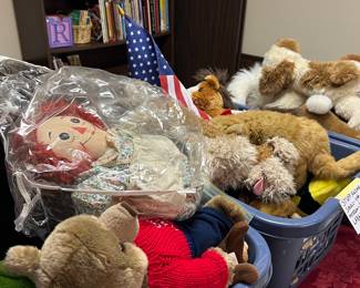 DOLLS AND STUFFED ANIMALS