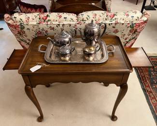 CHIPPENDALE STYLE TEA TABLE