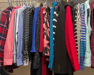 CLOSET FULL OF CLOTHING MUCH OF IT FROM TALBOTS 6P/8P/XS/S