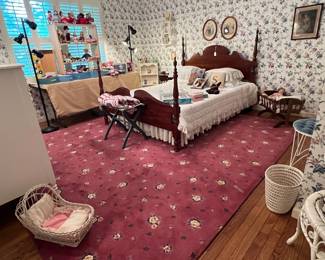 AND ANOTHER BEDROOM WITH BEAUTIFUL RUG, 4 POSTER BED, MADAME ALEXANDER DOLLS AND MORE