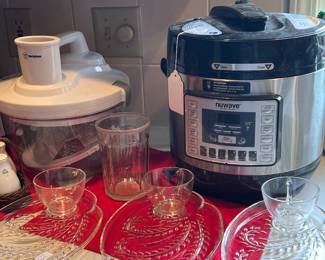 NUWAYE PRESSURE COOKER