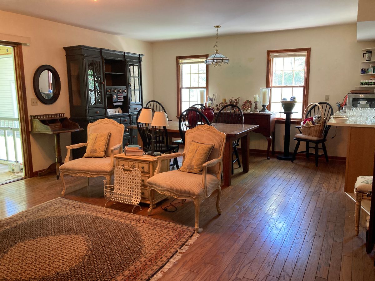 Chestnut Ridge Estate Sale in Hendersonville, NC starts on 5/3/2024