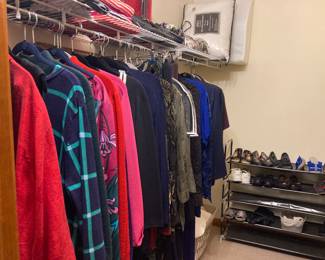 Women's clothing size L/XL