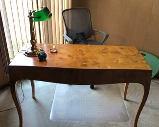 Burl wood desk 47" X 21" - desk chair & lamp