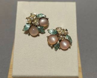  06 Vintage Pearl With Pink Moon Glow Beads Clip On Earrings See Video