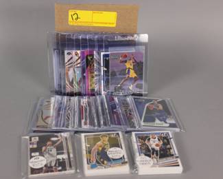 12:Group lot of sports cards