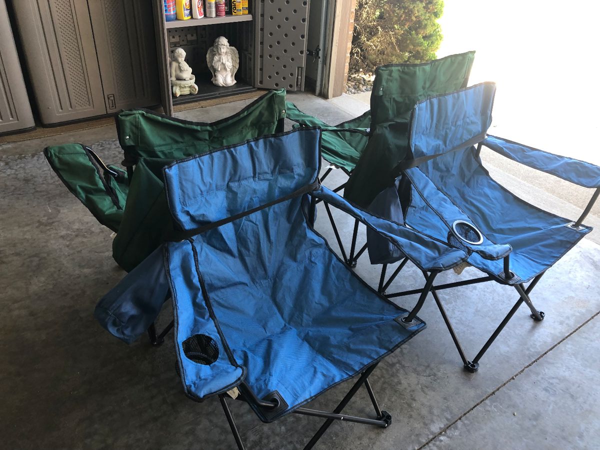 Folding lawn chairs
