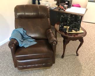 recliner, side table