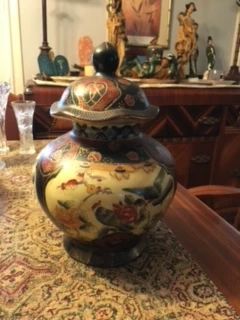 vase with lid