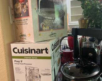 Kitchen items new in boxes