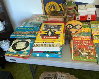 Vintage children’s books, board games. Vintage ND wall pennant. 