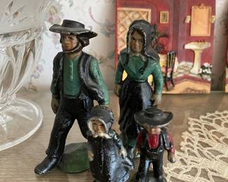 Cast Iron Amish Family Figurines
