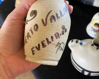 Tonala Jalisco Puerto Vallarta Mexican Folk Art Sandstone Pottery Vase 