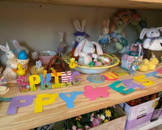 Assortment of Easter Decor