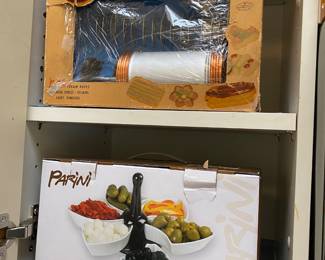 Mirro Aluminum Cookie/Pastry Press, Parini Rotating Serving Set