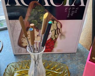 Acacia Wood Veg & Dip Serving Set