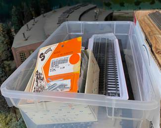 Model Train Parts & Accessories
