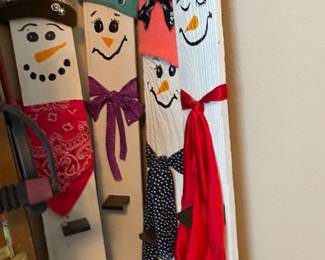 4 Snowman Painted Planks