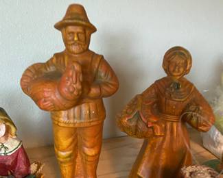 Pair of 1989 Ceramic Thanksgiving Pilgrim Figurines 