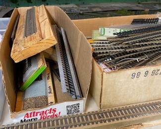 Model Train Parts & Accessories
