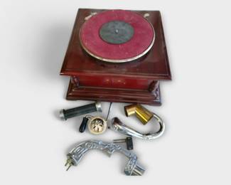 67 - Old Phonograph Parts or Project