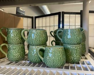 Bordello Pinherio mugs