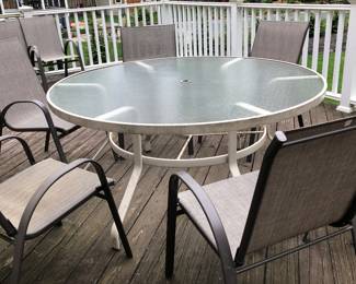 outside glass top patio table and chairs