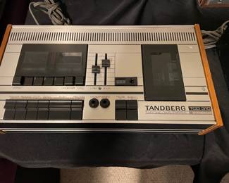 Tandberg TCD 310 Cassette Player
