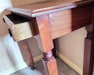 Sweet small antique table with scalloped dovetailing 