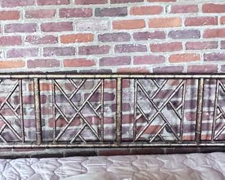 King-size burnished bronze bamboo-look headboard. Has side and foot-cross bars.