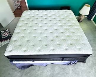King-size mattress set. Non-smoking home