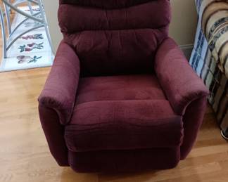 recliner in good shape