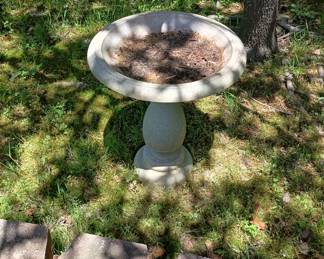 nice bird bath