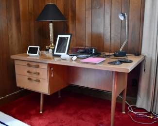Leopold mid century desk