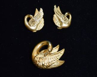 18K gold swan earrings and brooch