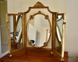 Trifold vanity mirror