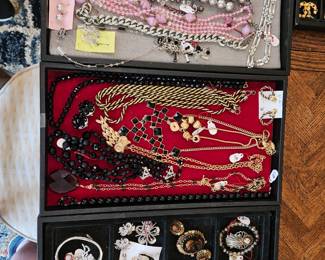 Loads of Jewelry   More than Pictured