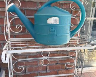 Outdoor garden shelf